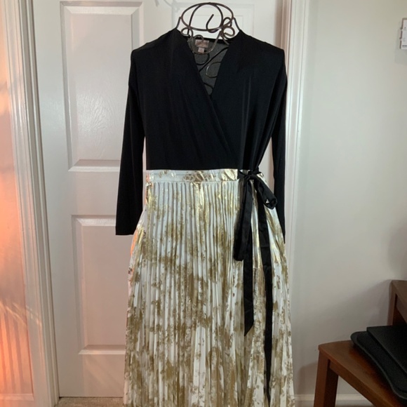 LuLaRoe Elegant Wrap Gold Deanne Maxi Cocktail Wedding Formal Dress Size Small - Picture 2 of 10